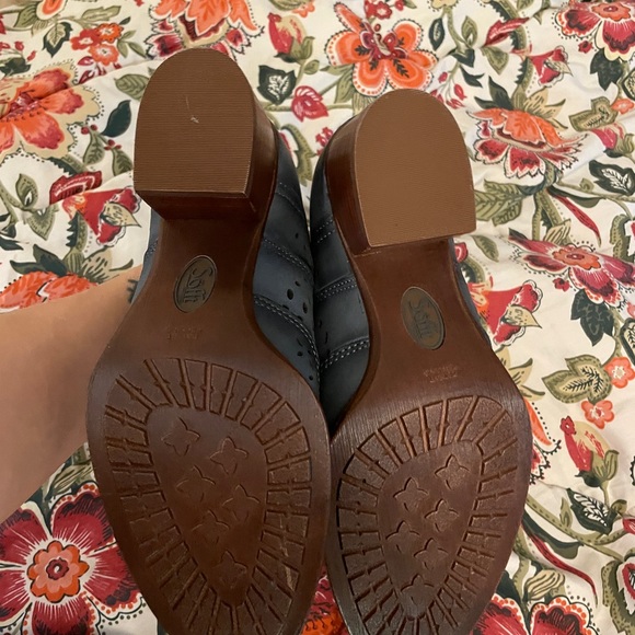 Sofft booties size 6.5- NWOT - Picture 6 of 8